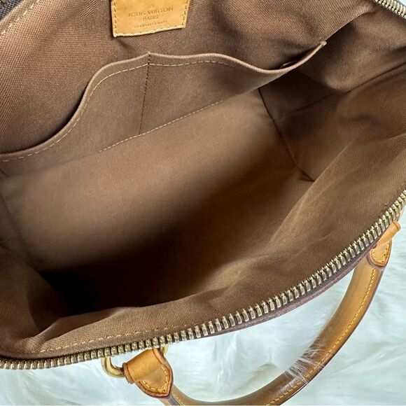 Louis Vuitton LV Authentic Trivoli Monogram PM Shoulder Bag Purse - Picture 6 of 15